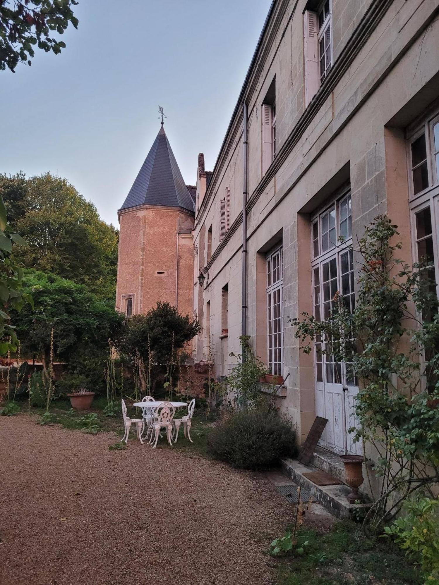 Castel Saint Laurent Langeais Exterior photo